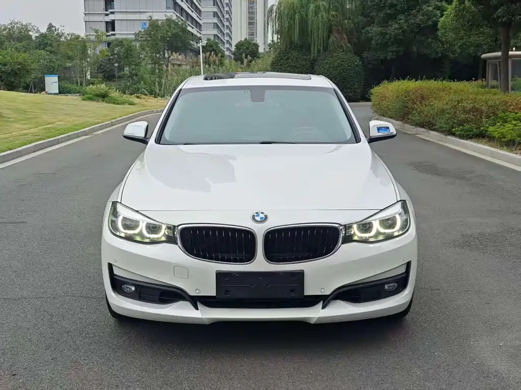 BMW 3 Series GT — фото 2