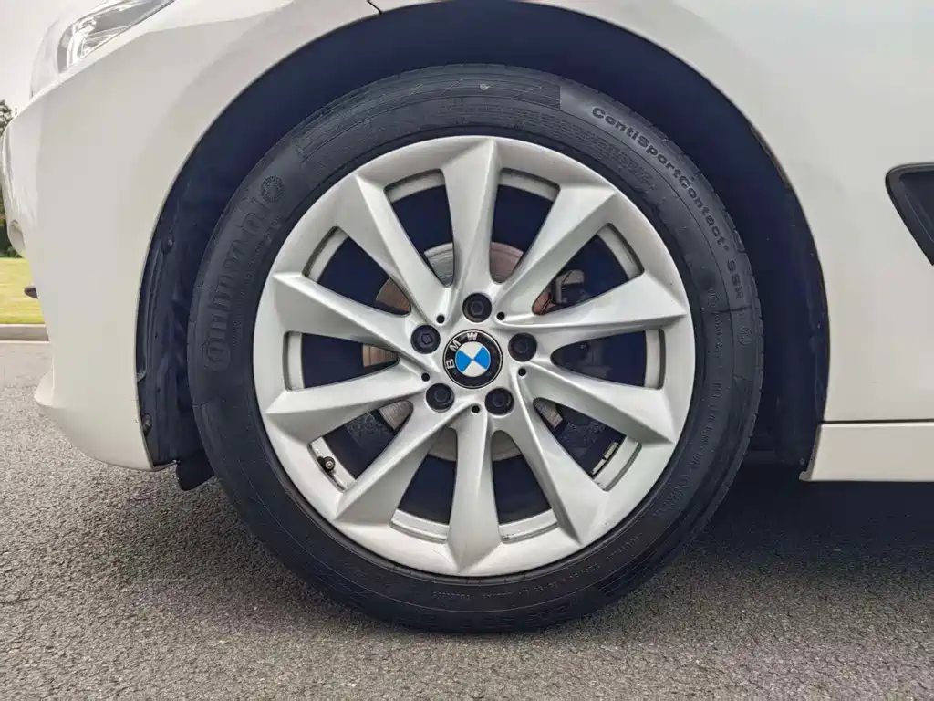 BMW 3 Series GT — фото 20