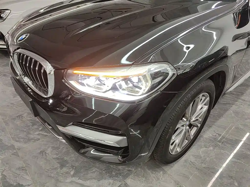 BMW X3 — фото 24