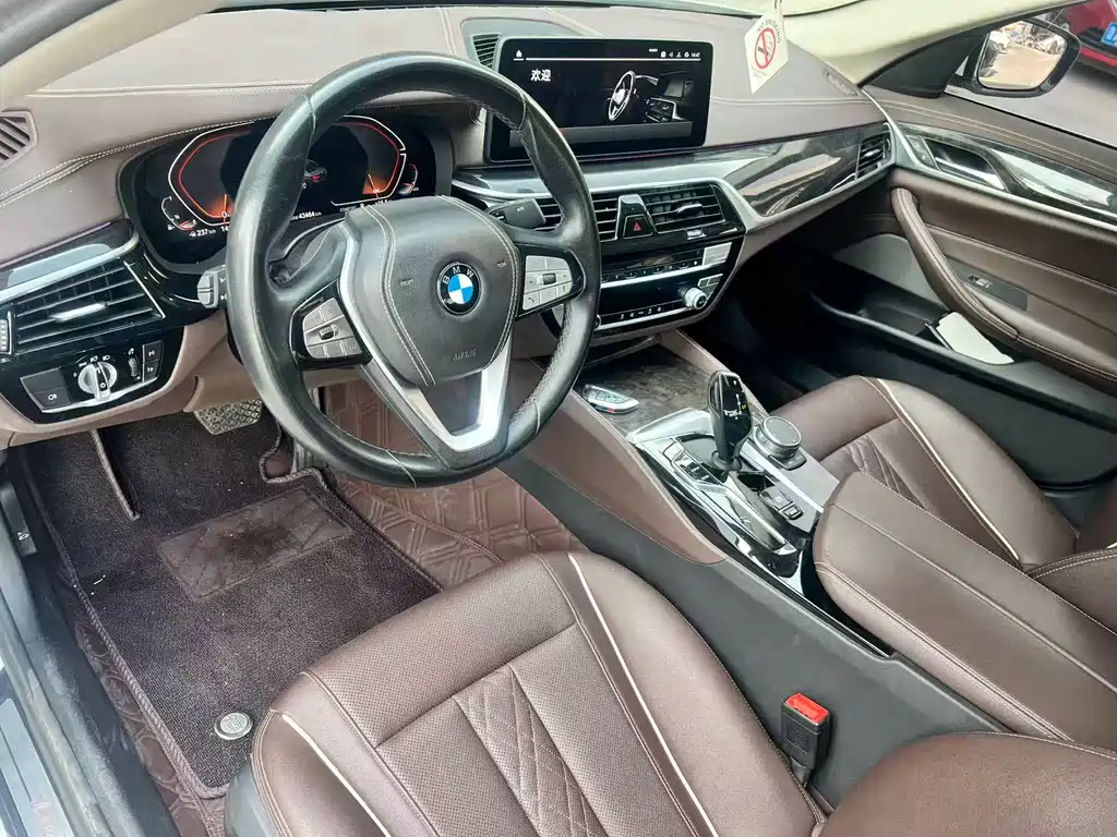 BMW 5 Series — фото 4
