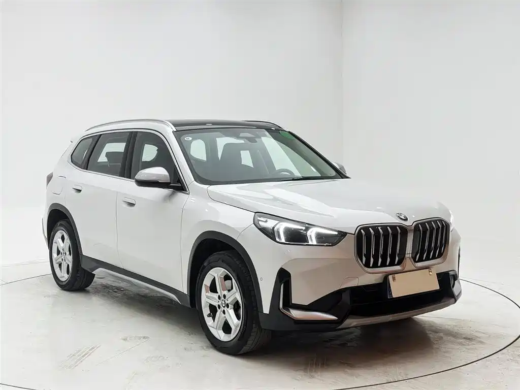 BMW X1 — фото 3