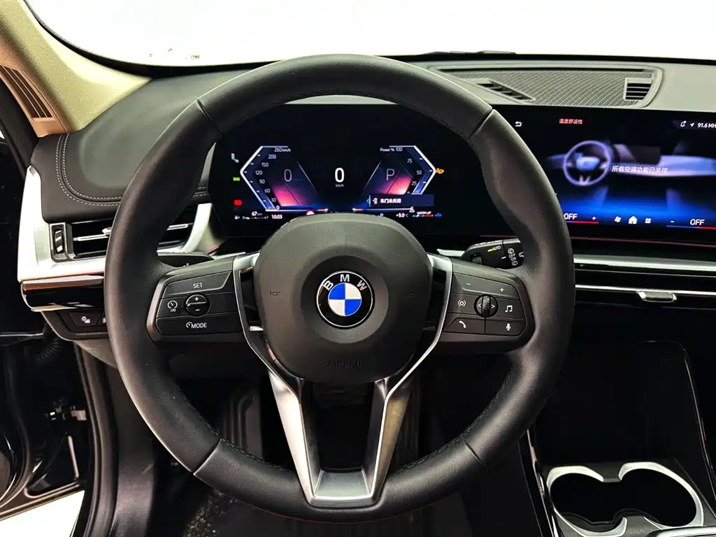 BMW X1 — фото 11