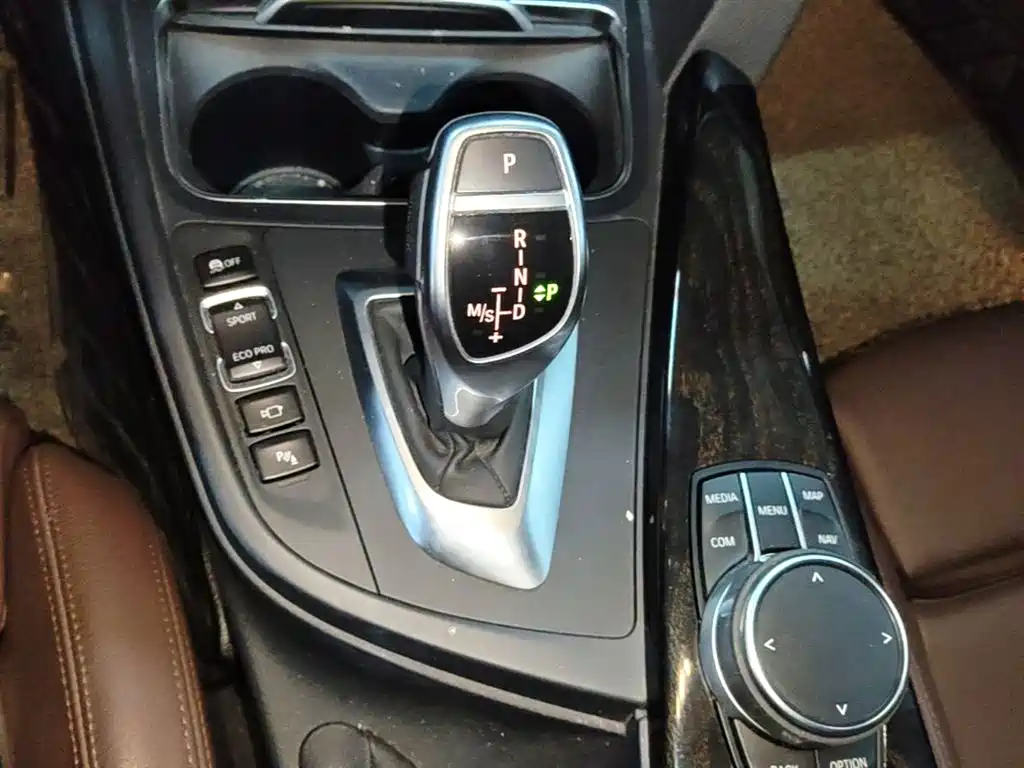 BMW 3 Series — фото 14