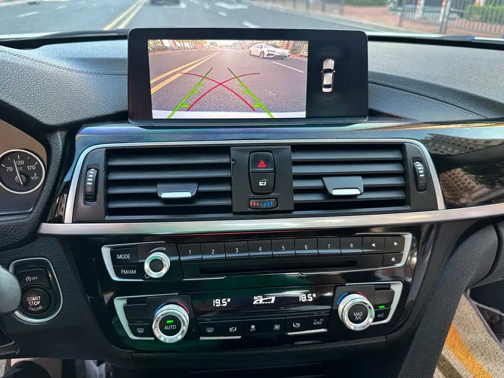 BMW 3 Series — фото 13