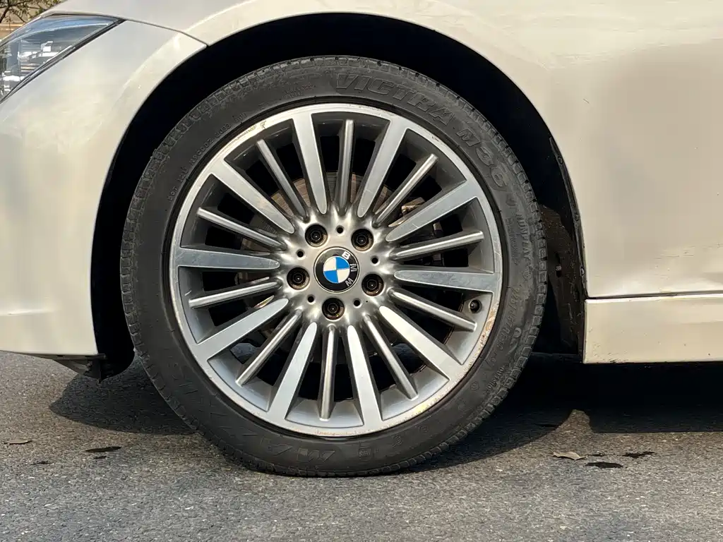 BMW 3 Series — фото 9