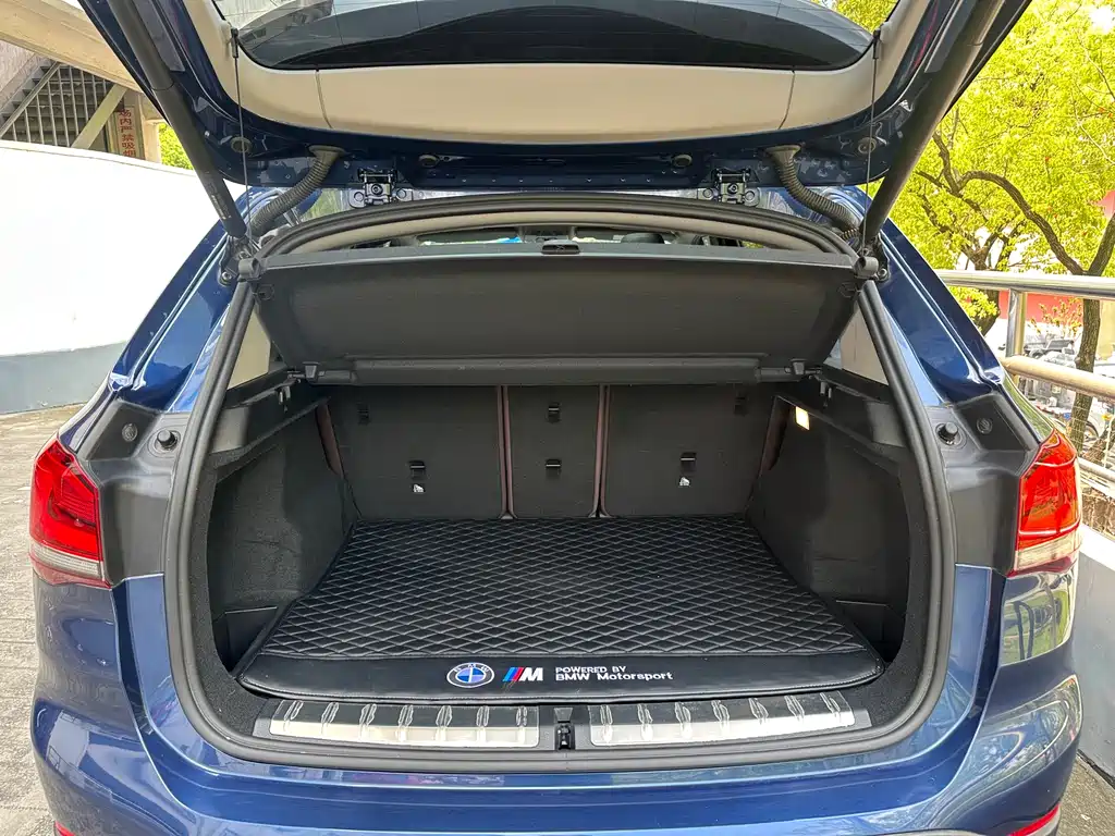 BMW X1 — фото 14