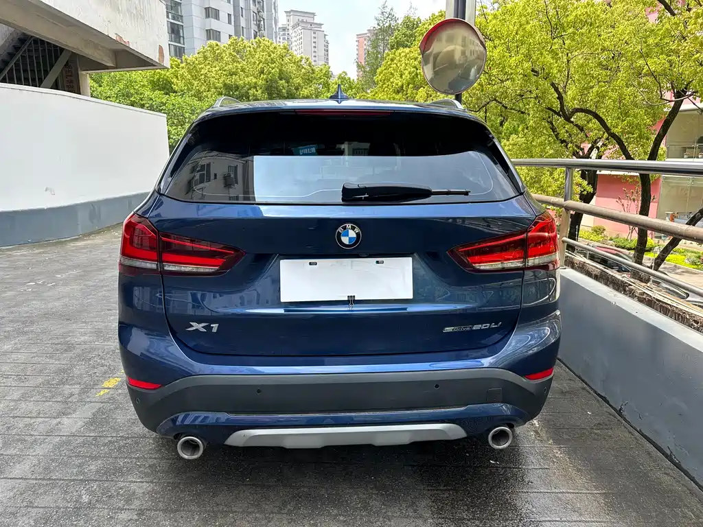 BMW X1 — фото 15