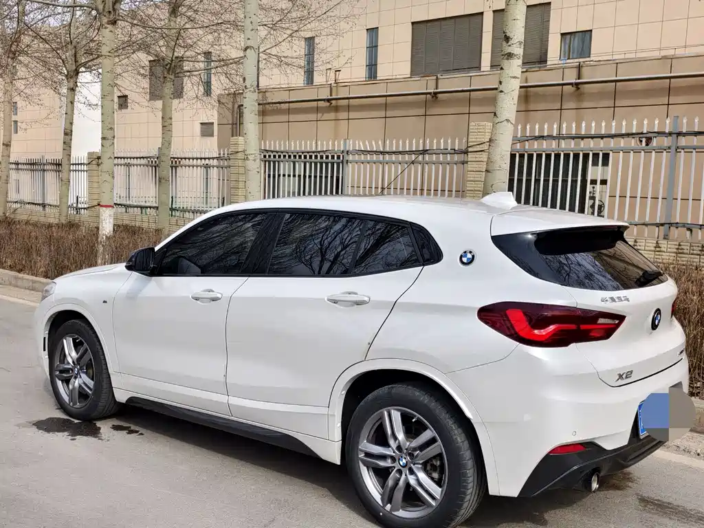 BMW X2 — фото 10
