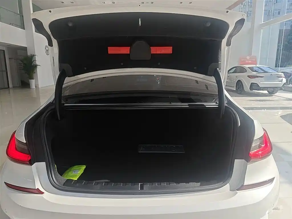 BMW 3 Series — фото 19