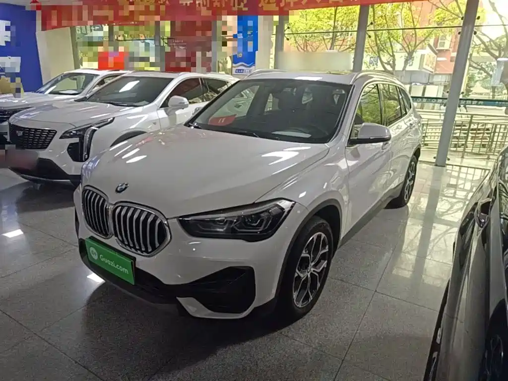 BMW X1 — фото 2