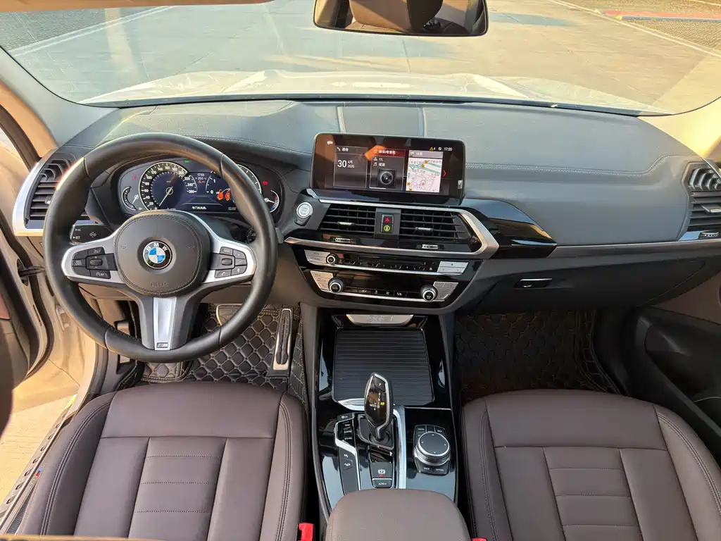 BMW X3 — фото 11