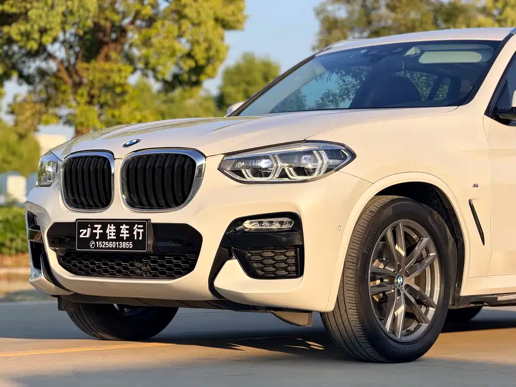 BMW X3 — фото 7