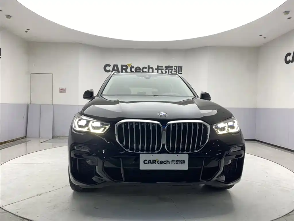 BMW X5 (Import) — фото 3