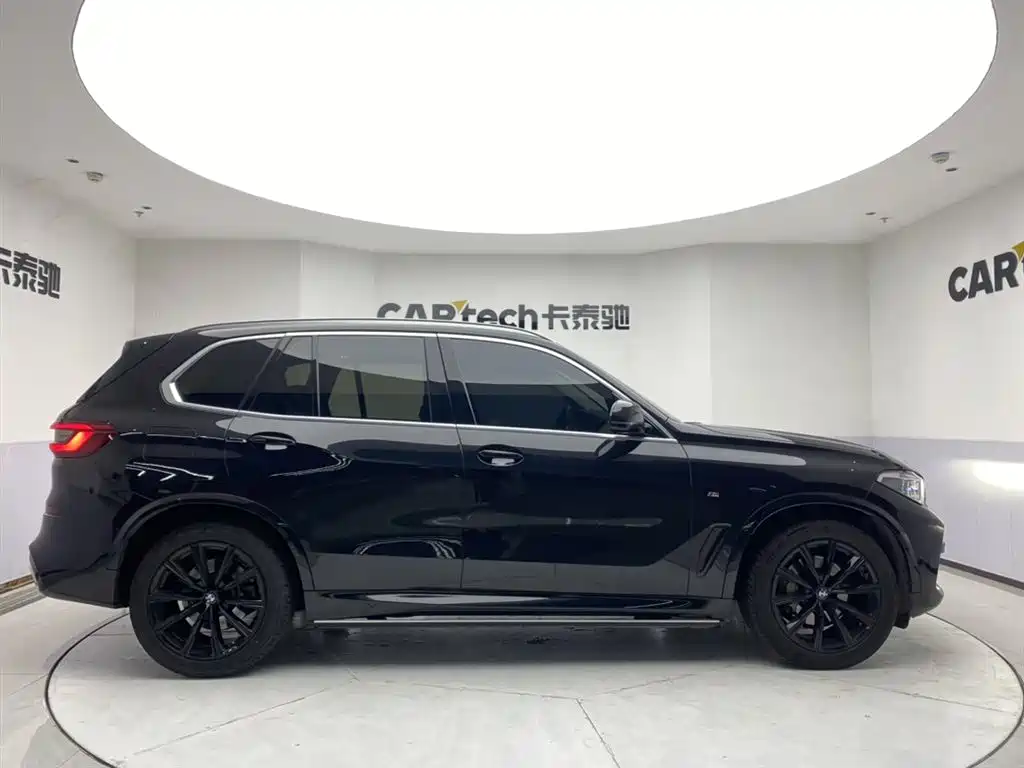 BMW X5 (Import) — фото 4