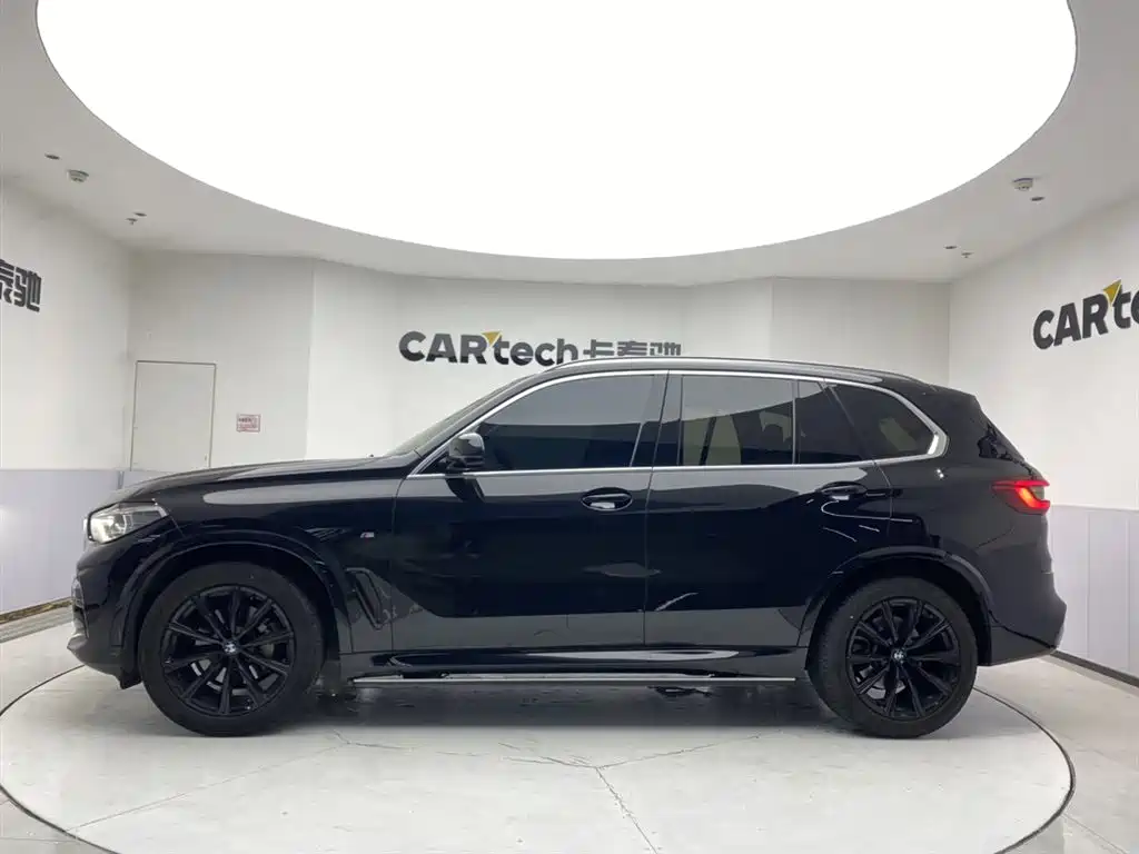 BMW X5 (Import) — фото 8