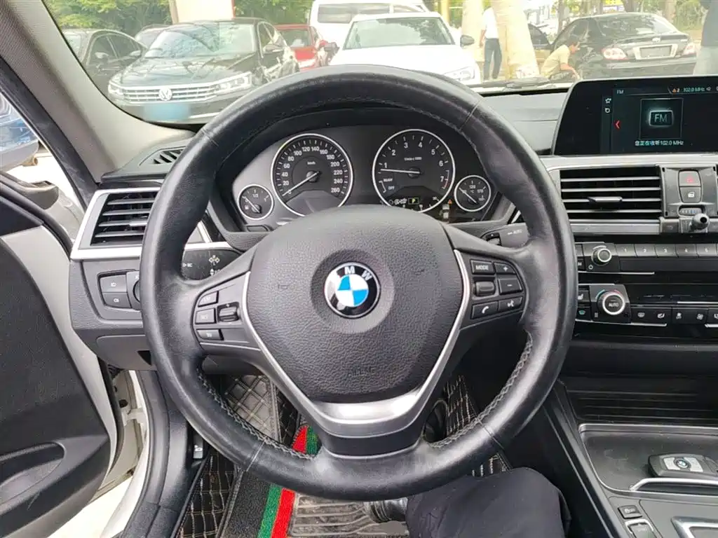 BMW 3 Series — фото 11