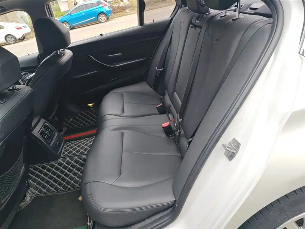 BMW 3 Series — фото 17