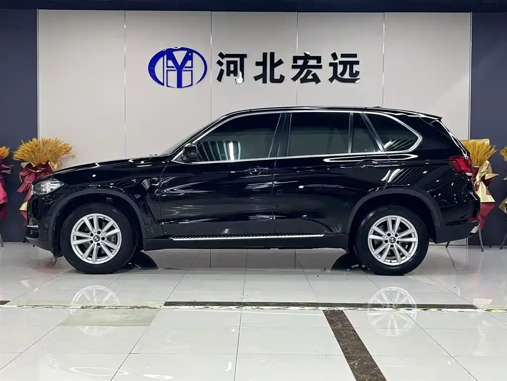 BMW X5 (Import) — фото 3