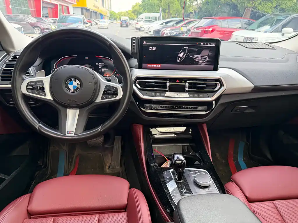 BMW X4 — фото 4