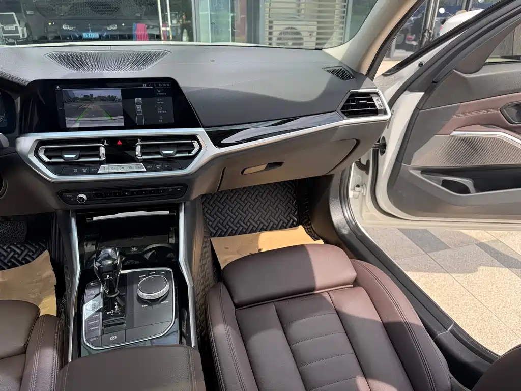 BMW 3 Series — фото 11