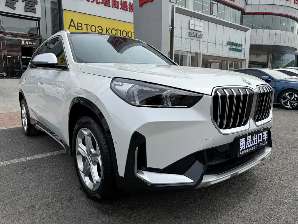 BMW X1 — фото 3