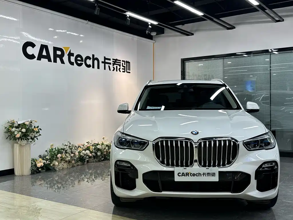 BMW X5 (Import) — фото 2