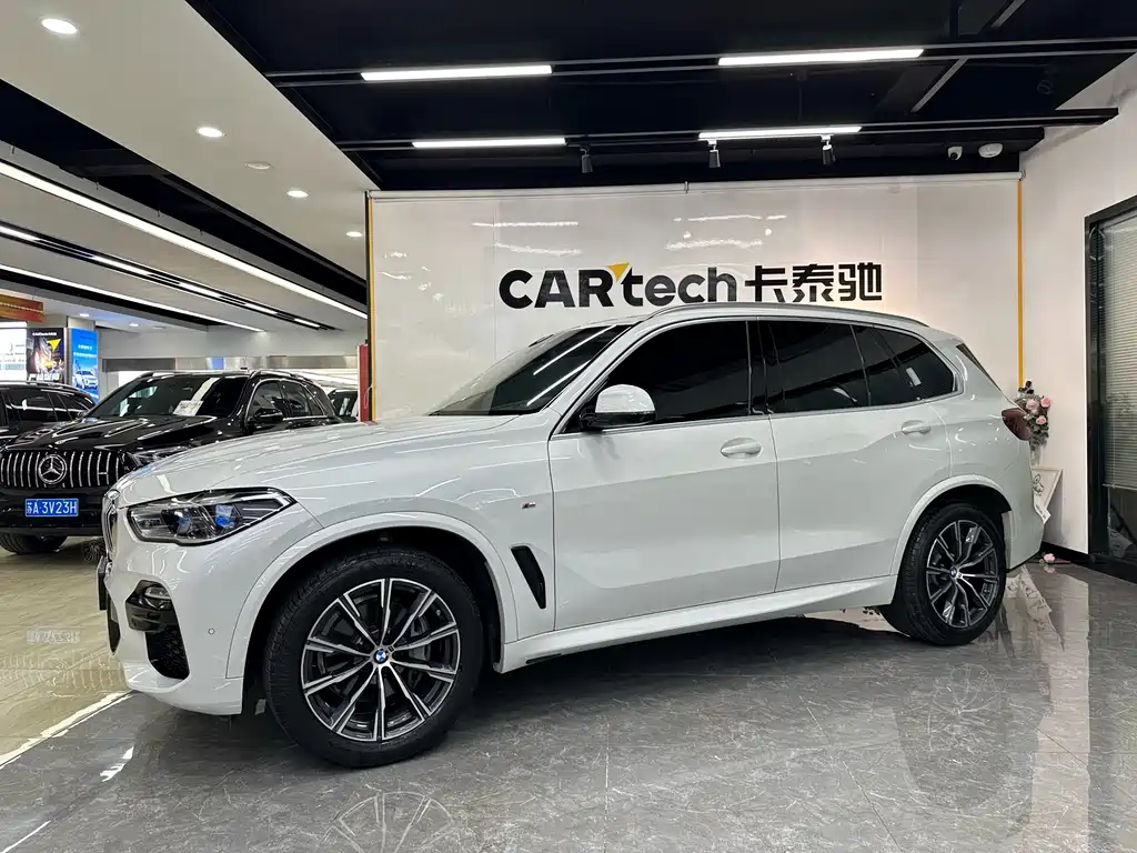 BMW X5 (Import) — фото 4