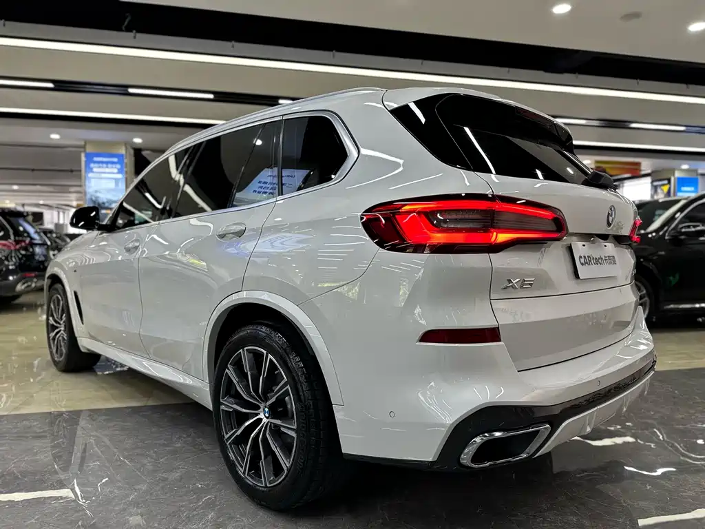 BMW X5 (Import) — фото 5