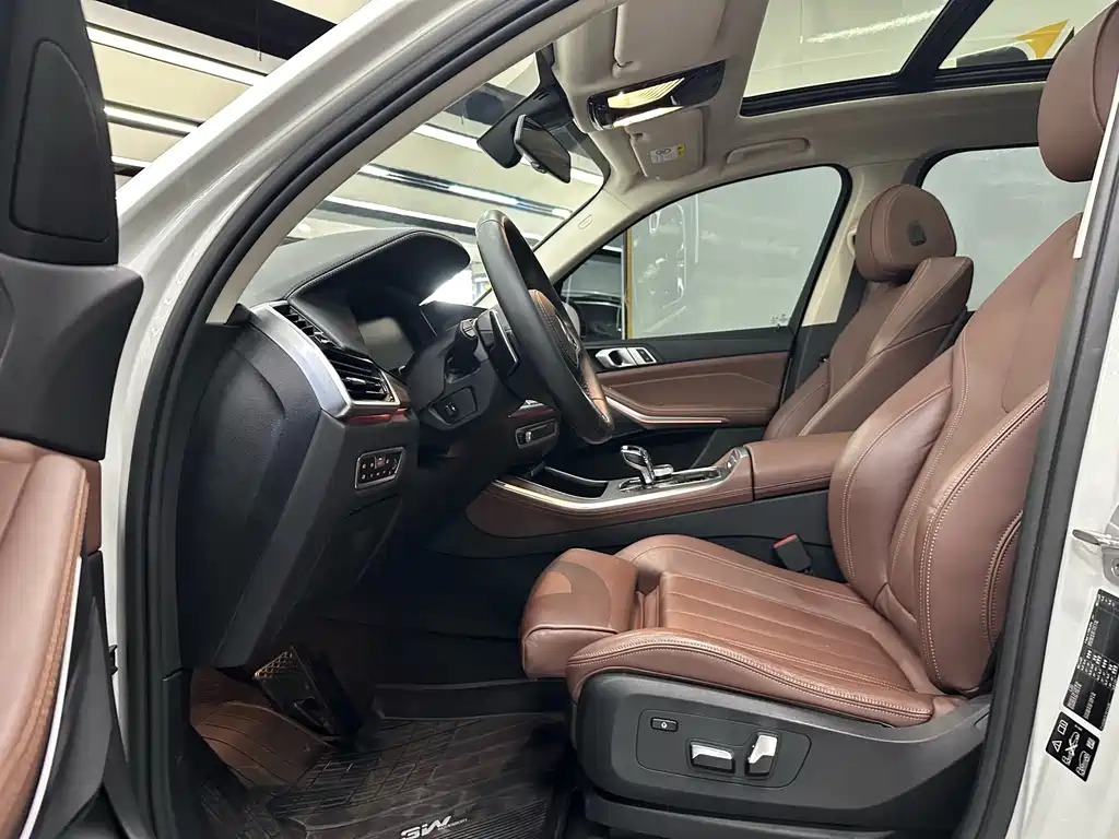 BMW X5 (Import) — фото 7