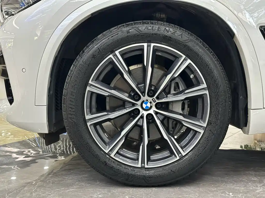 BMW X5 (Import) — фото 8