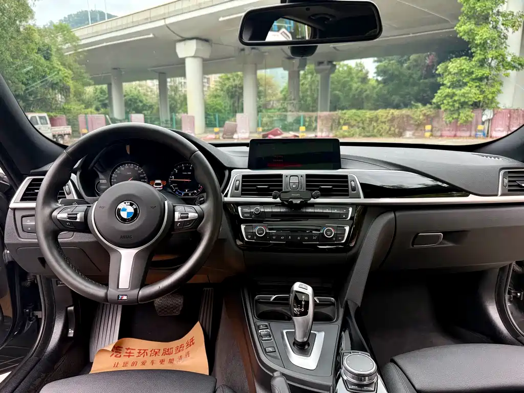 BMW 3 Series GT — фото 11