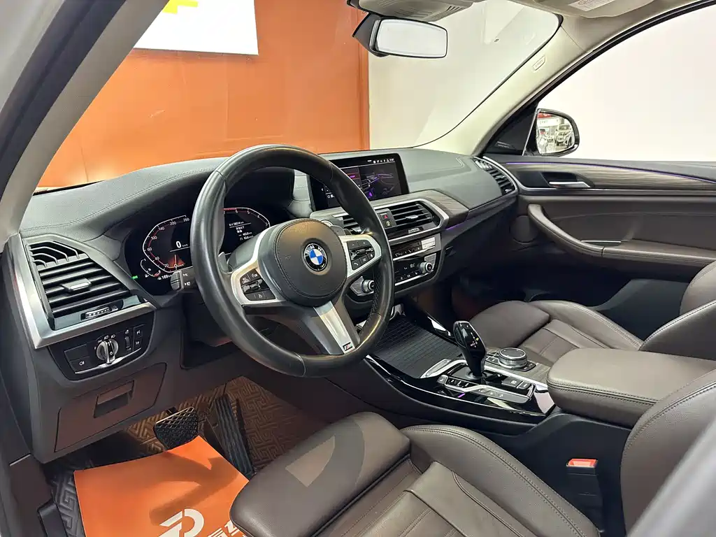 BMW X3 — фото 10