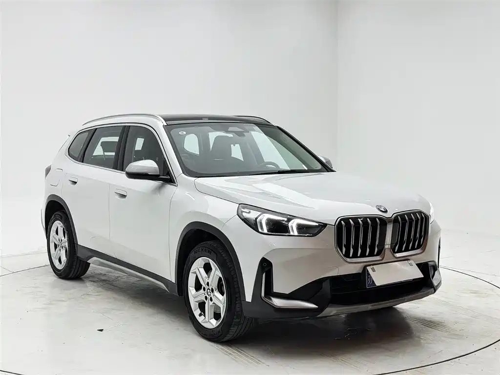 BMW X1 — фото 3