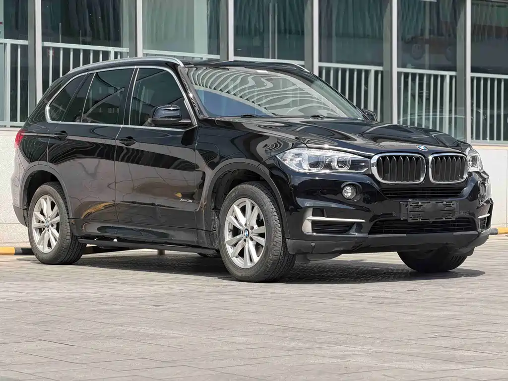 BMW X5 (Import) — фото 3