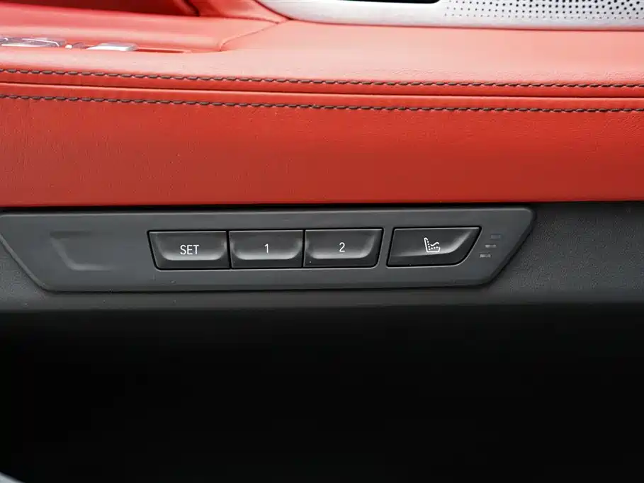 BMW 7 Series — фото 10