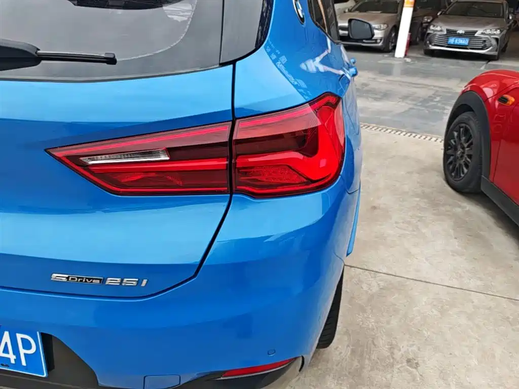 BMW X2 — фото 8