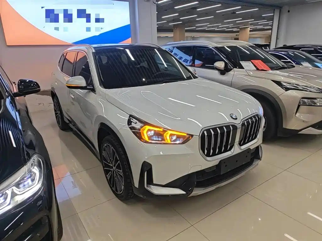BMW X1 — фото 4