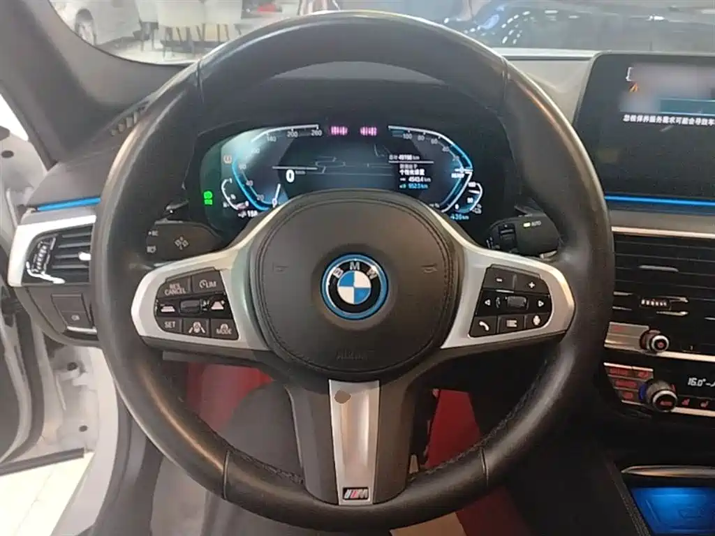 BMW 5 Series New Energy — фото 11
