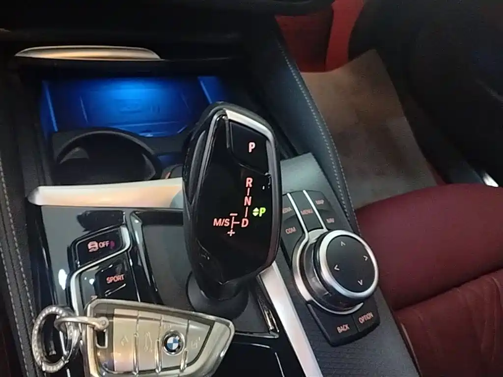 BMW 5 Series New Energy — фото 14