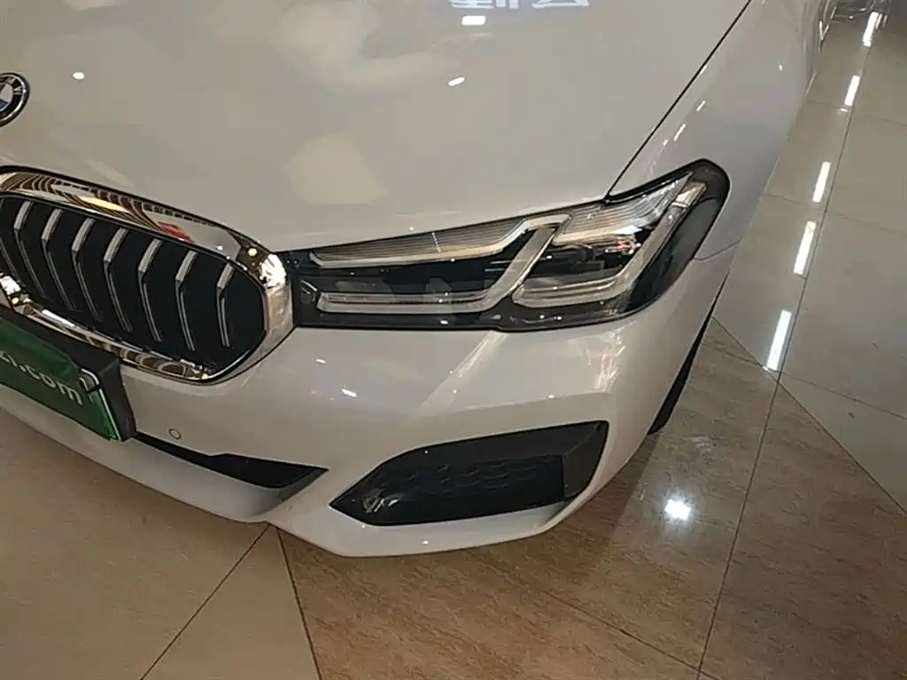 BMW 5 Series New Energy — фото 24