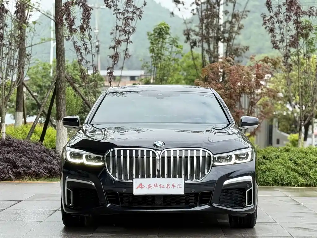 BMW 7 Series — фото 2