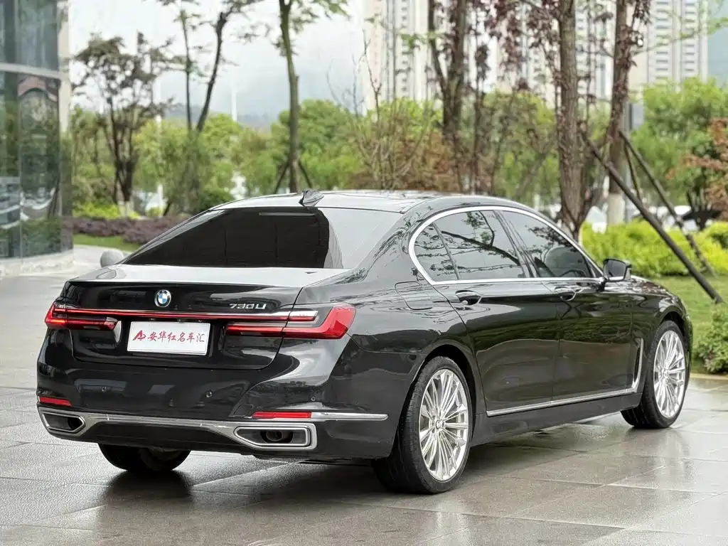 BMW 7 Series — фото 5