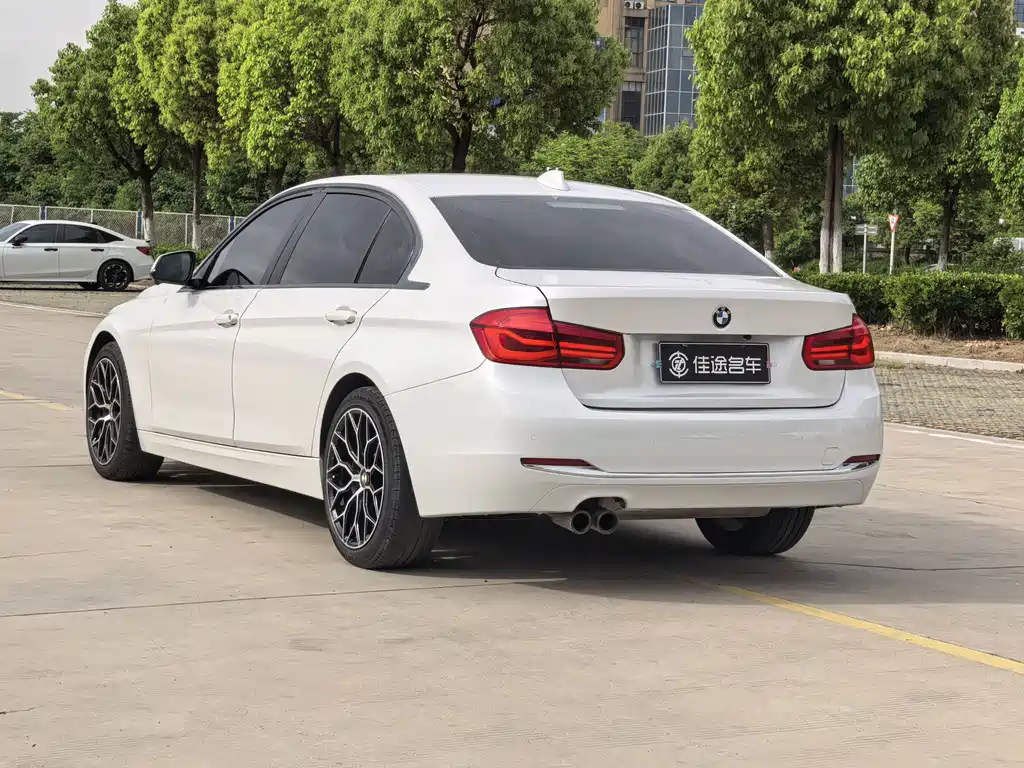 BMW 3 Series — фото 11