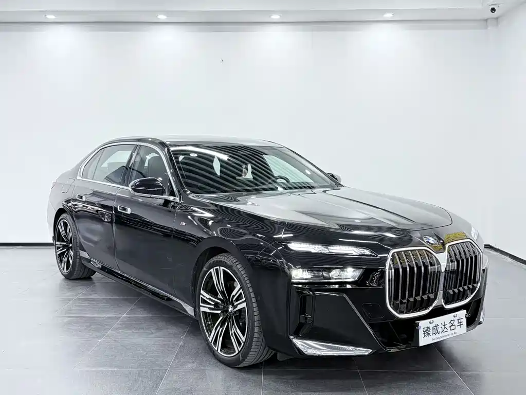 BMW 7 Series — фото 3