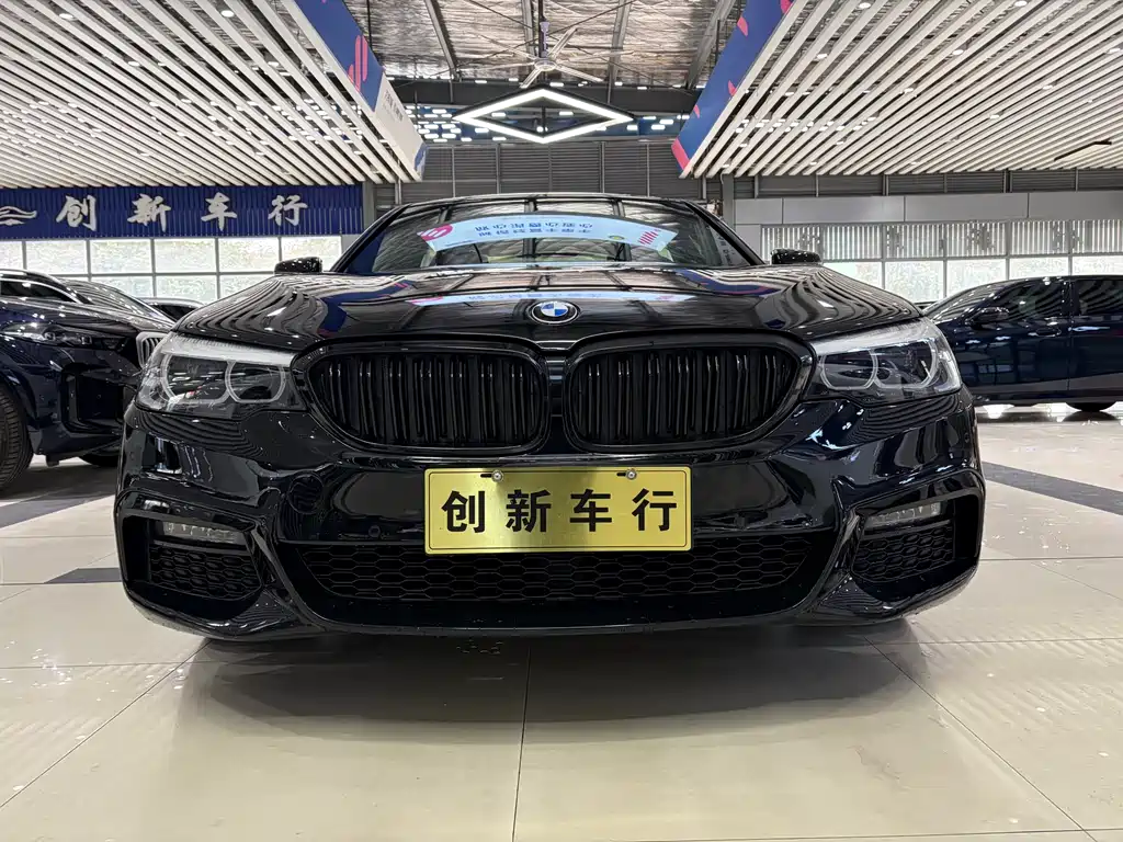 BMW 5 Series — фото 2