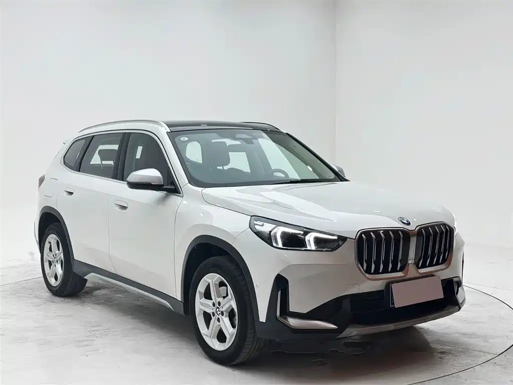 BMW X1 — фото 3