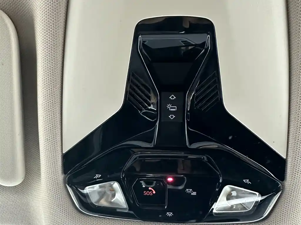 BMW X1 — фото 17