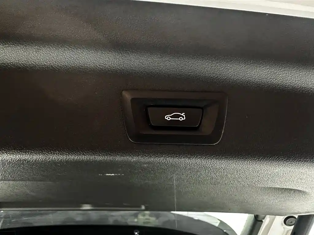 BMW X1 — фото 11