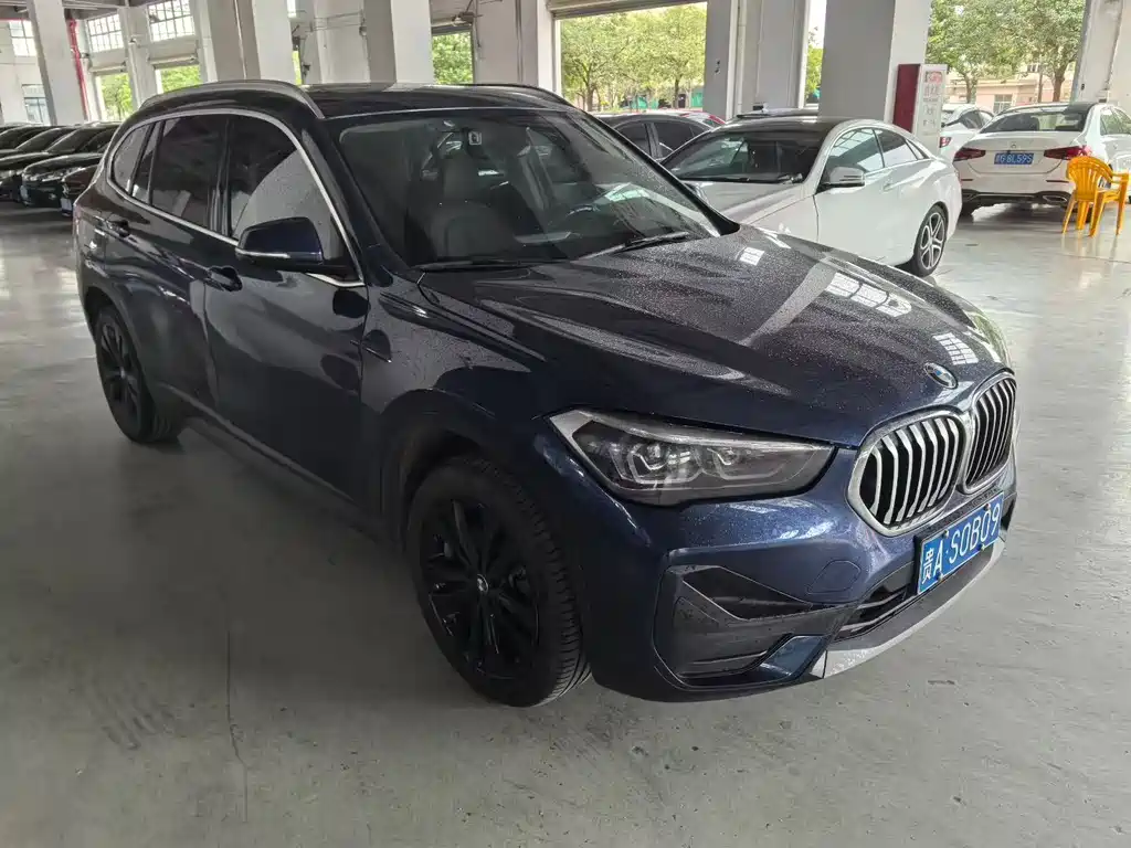BMW X1 — фото 6
