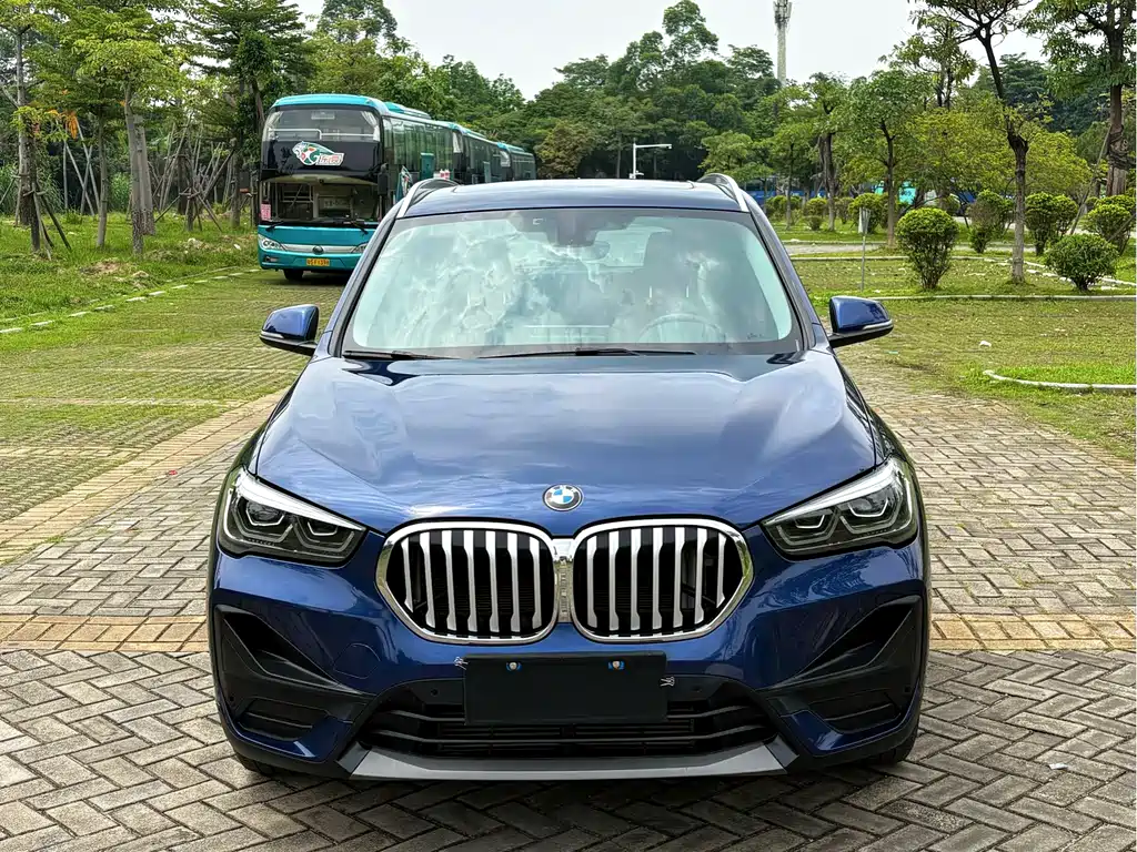 BMW X1 — фото 2